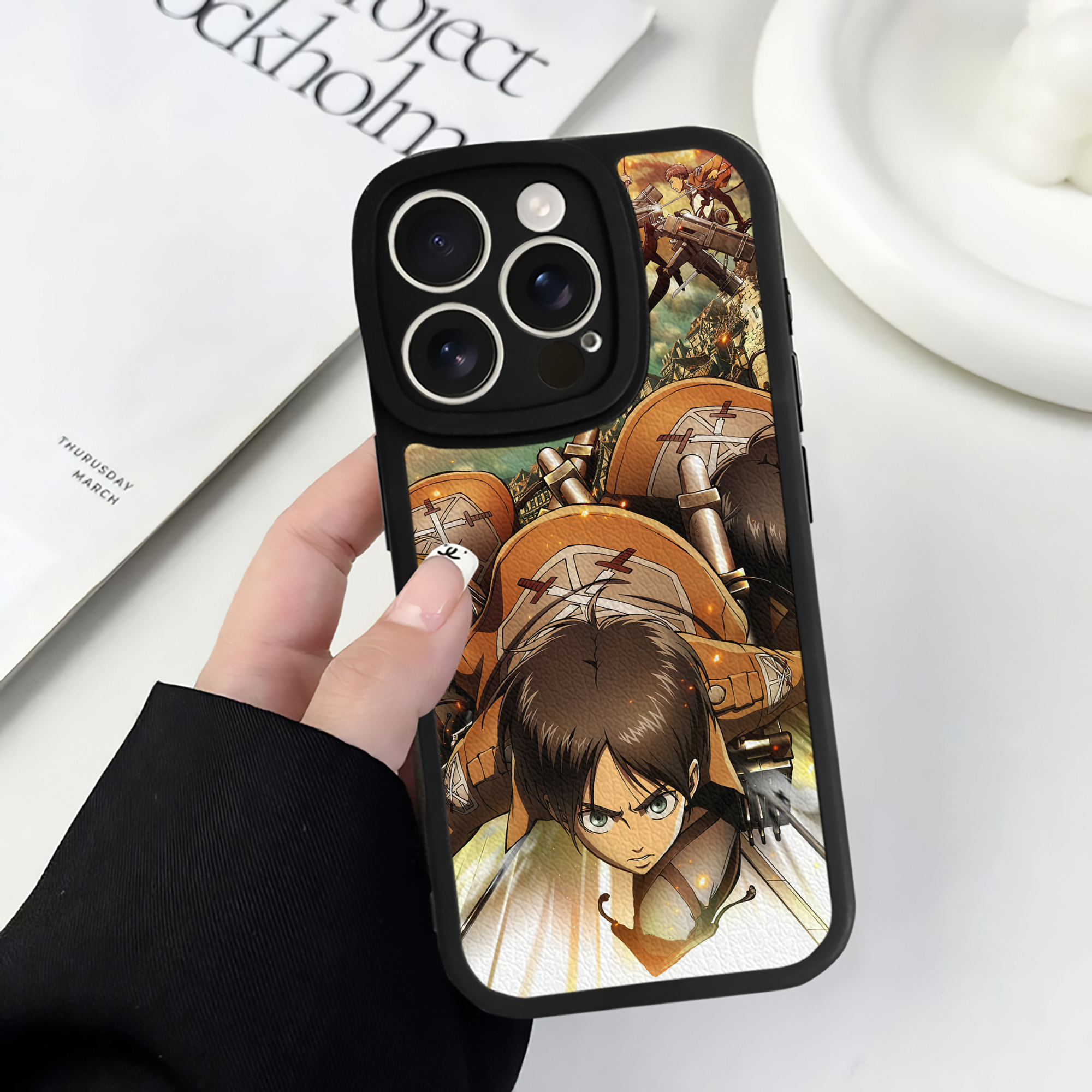 （画像用） 進撃の巨人 Attack on Titan 【iPhone 16シリーズ対応】シリコンスマホケース（レザー調） 材質：シリコン